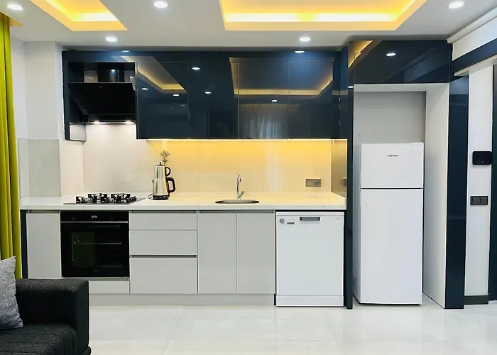 16 With Fast Internet And Elevator Apartman