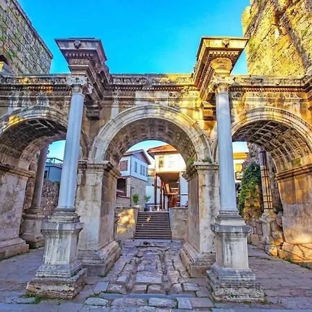 Apartament 16 With Fast Internet And Elevator Antalya