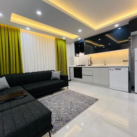 16 With Fast Internet And Elevator *